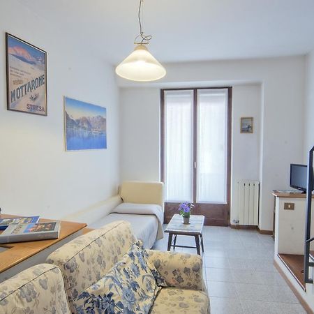Appartamento Via De Vit Στρέσα Εξωτερικό φωτογραφία